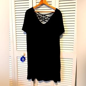 Terra & Sky Criss Cross Back Detail Solid Knit Dress Plus